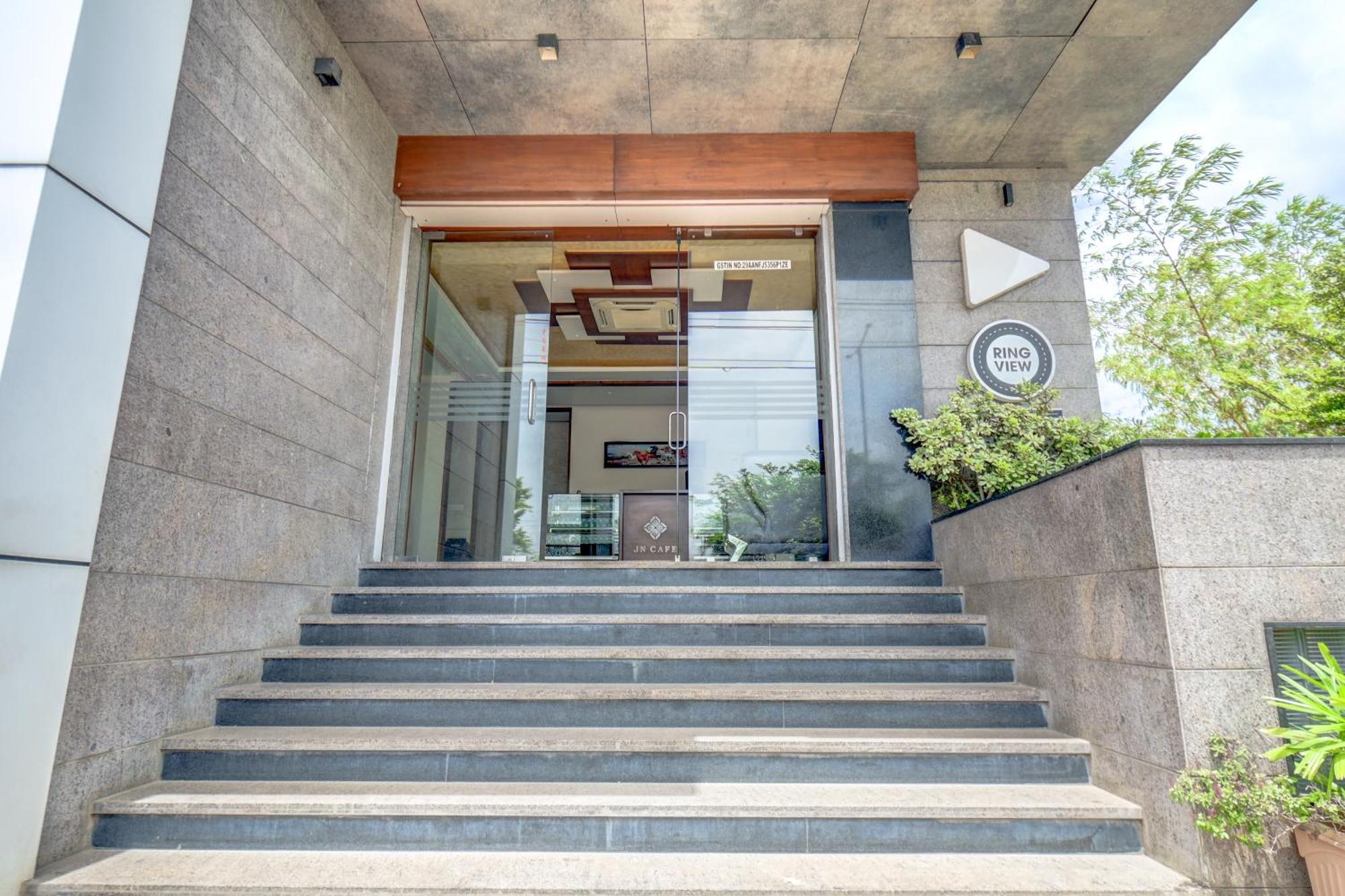 Hotel J N Stay Mysore - 12 Minutes To Mysore Palace Extérieur photo